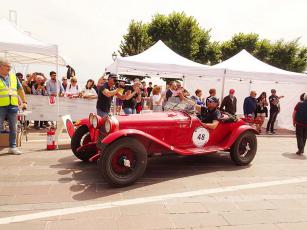 Alfa Romeo 6C 1750 de Andrea Vesco y Fabio Salvinelli en el CH de Desenzano del Garda, vencedores de las Mille Miglia 2024 históricas. Con un automóvil como este, Tazio Nuvolari ganó la carrera en 1930 (Foto: Josep Casanovas)